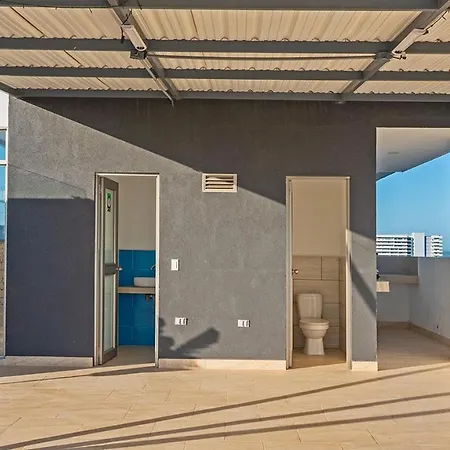 Modern 3 Bd 2 Bth + Rooftop Pool *